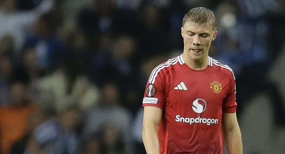 前曼联后卫丹尼辛普森：曼联青训很关注球员在学校的表现