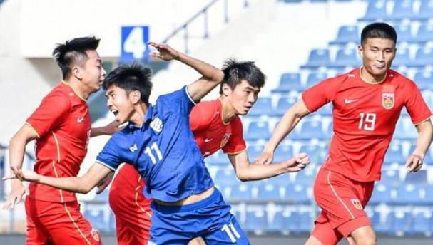 国足U23vs泰国U23首发：向余望领衔，陈泽仕、汪士钦、于金永先发