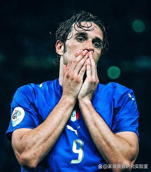 乌尔比希因伤退出，德天空：纳格尔斯曼补招奥格斯堡门将达门