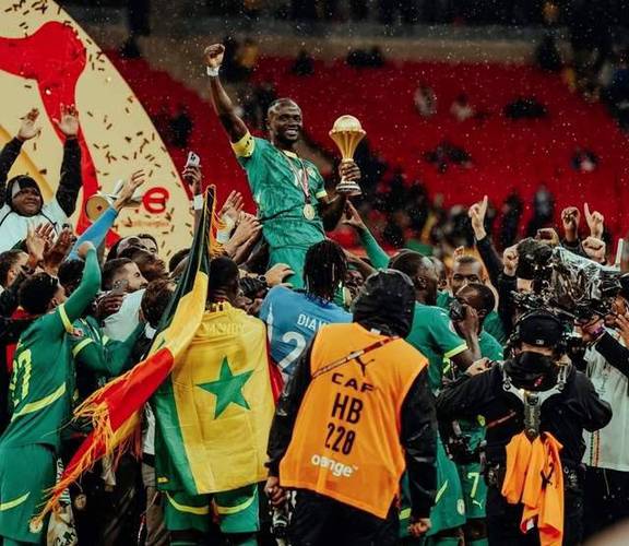 不还奖杯！塞内加尔国家队官方：3月28日赛前展示非洲杯冠军