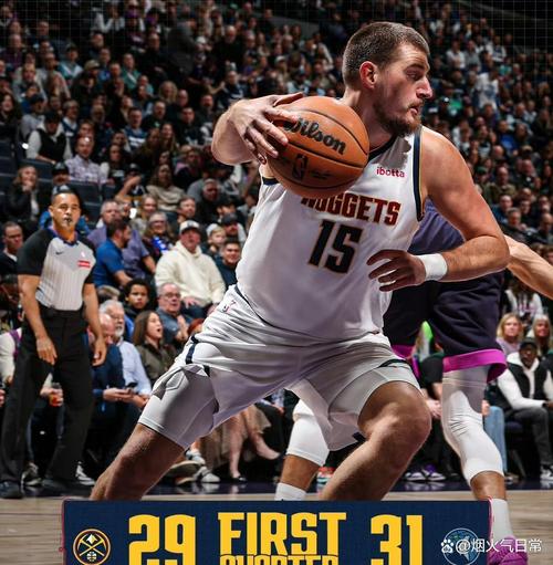 坏消息，掘金队在11693战胜勇士队比赛中卡姆约翰逊因伤离场