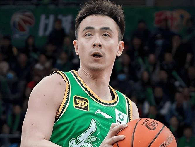 辽宁男篮8分险胜！拒绝大逆转，付豪爆发，赵继伟14分