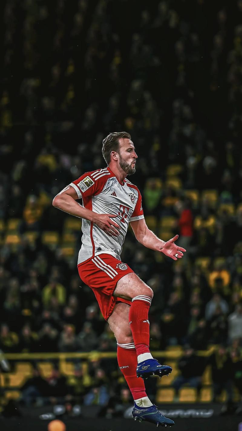 卡佩罗：凯恩拥有敏锐进球嗅觉+远射能力，他是非常优秀的前锋