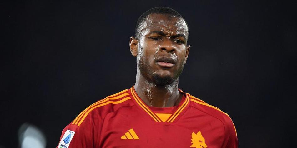 每体：巴萨关注26岁科特迪瓦后卫恩迪卡，罗马标价4500万欧