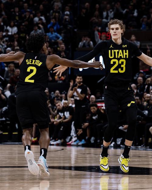 犹他爵士2012年阵容？犹他爵士队所有球员？