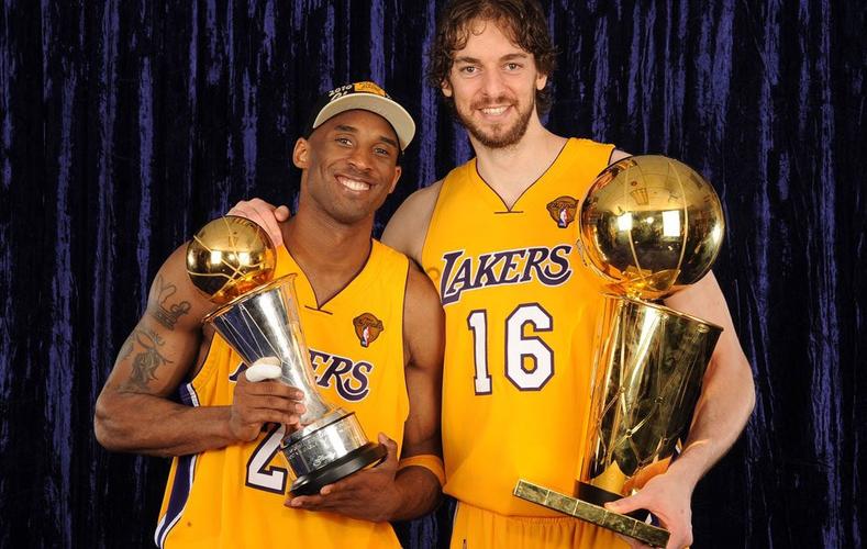 加索尔在湖人打了几个赛季，加索尔去湖人之前湖人战绩？